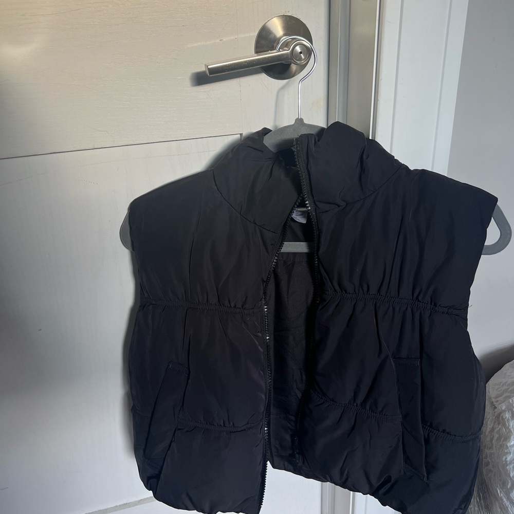 H&M black vest